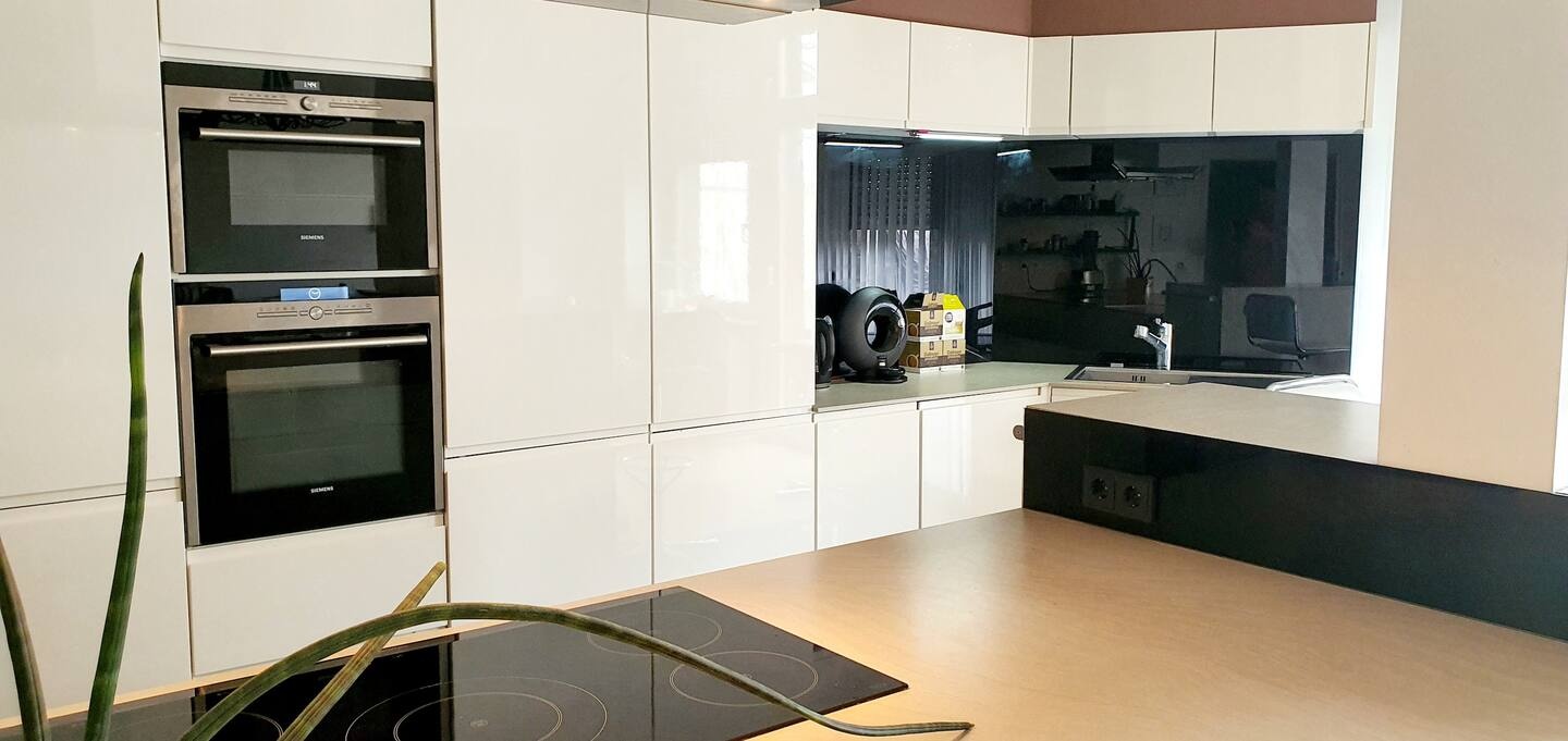 Entire WG Apartment - U1 - 4